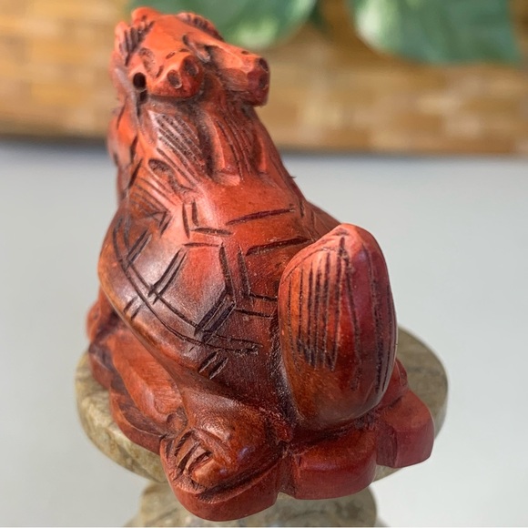 Japanese Netsuke Dragon Turtle Beast Boxwood Carving Hand Carved Red Wood Animal - Picture 9 of 14